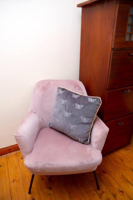 Cheerful 2 Bedroom House In The Heart Of