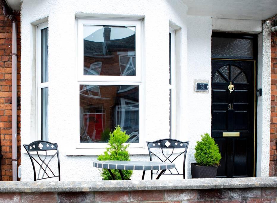 Holiday home Cheerful 2 Bedroom House In The Heart Of
